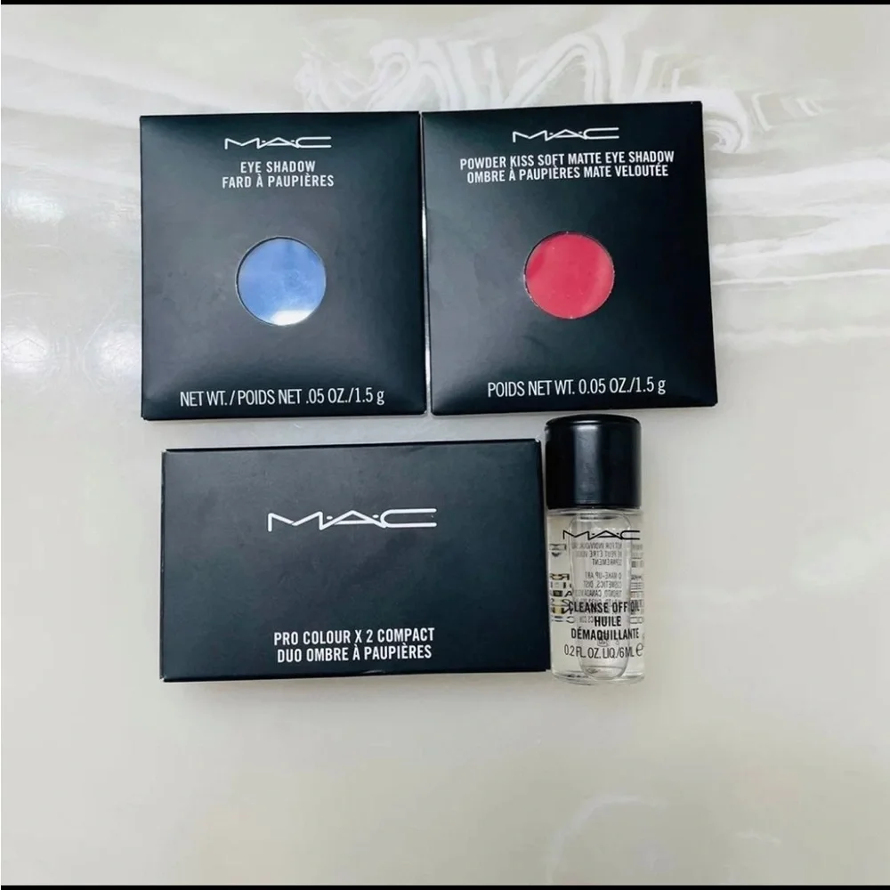 MAC cosmetics bundle - Picture 2 of 4